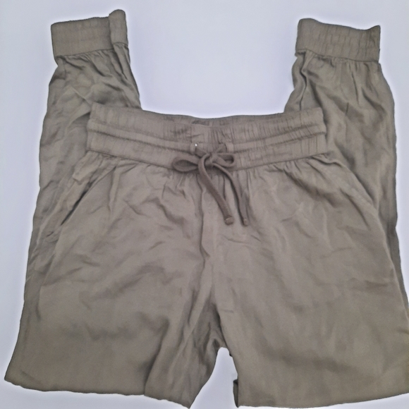 *SOLD* Aritzia TNA Grenville Pants - Picture 6 of 8